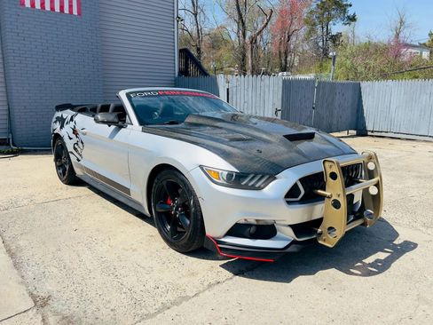 Used 2015 Ford Mustang Convertible w/ Equipment Group 051A image 4