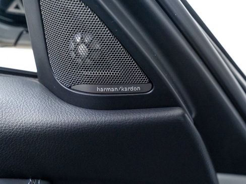 Used 2018 BMW M3 image 16