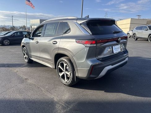 New 2026 Volkswagen Tiguan SE AWD/4WD image 3