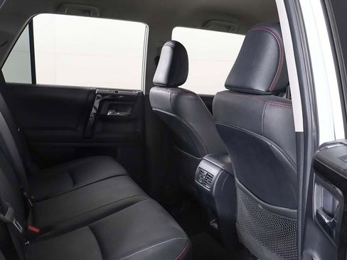 Used 2024 Toyota 4Runner TRD Off-Road Premium image 29