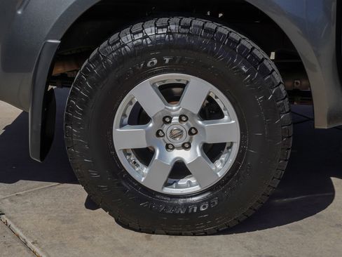 Used 2008 Nissan Frontier NISMO w/ Tow Hitch Pkg image 11