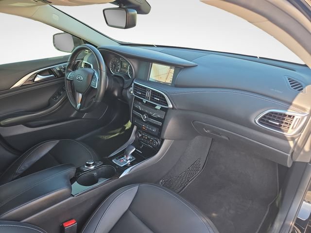 Used 2019 INFINITI QX30 AWD image 36