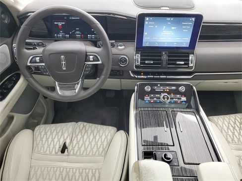Used 2018 Lincoln Navigator Black Label image 16