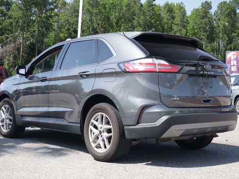 Used 2023 Ford Edge SEL AWD/4WD image 3