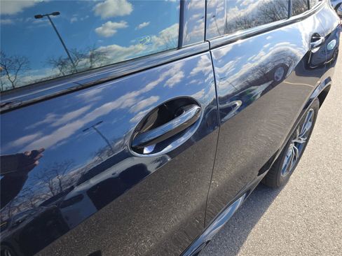 Used 2021 BMW X5 xDrive40i w/ M Sport Package image 13