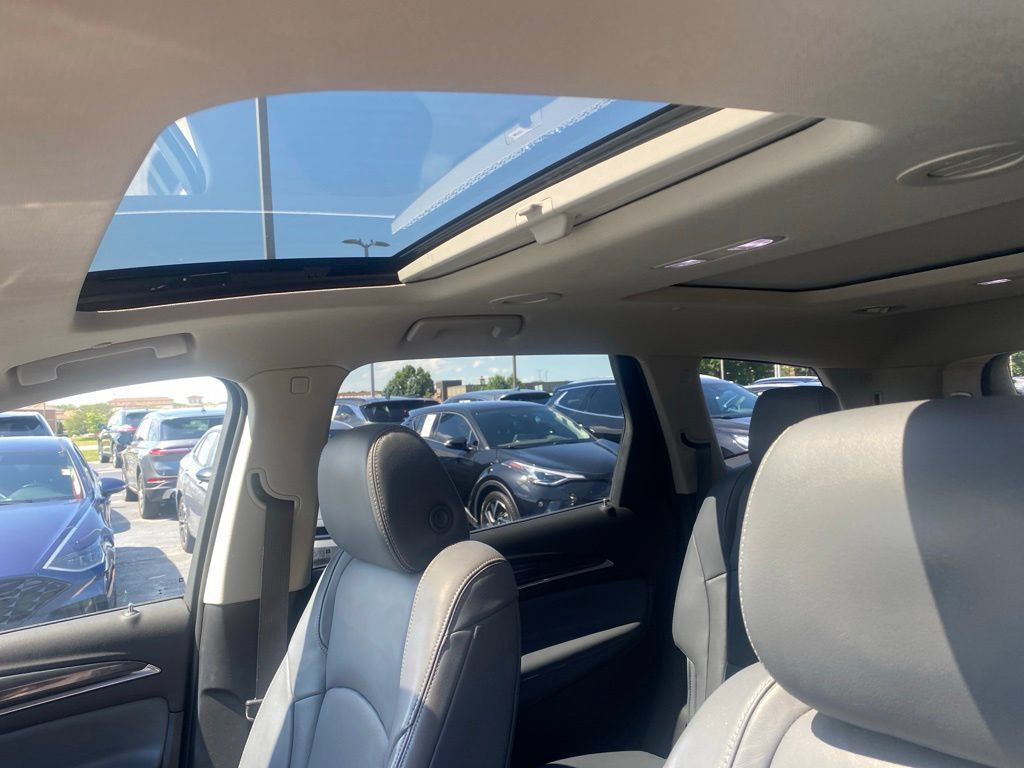 Used 2018 Buick Enclave Premium w/ Experience Buick Package AWD/4WD image 18