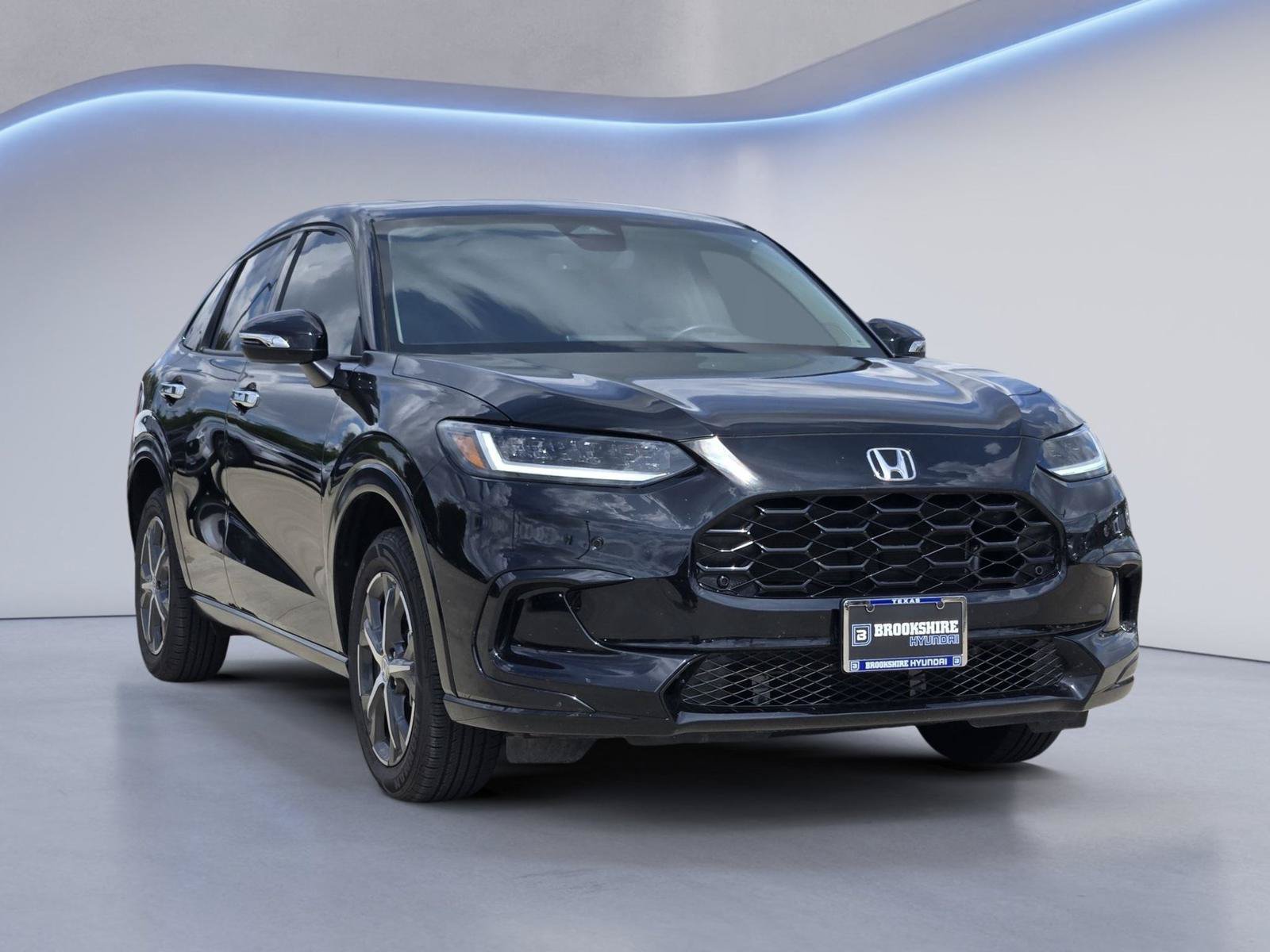 Used 2025 Honda HR-V EX-L image 3