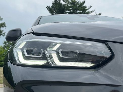 Used 2024 BMW X4 xDrive30i w/ Parking Assistance Package AWD/4WD image 10