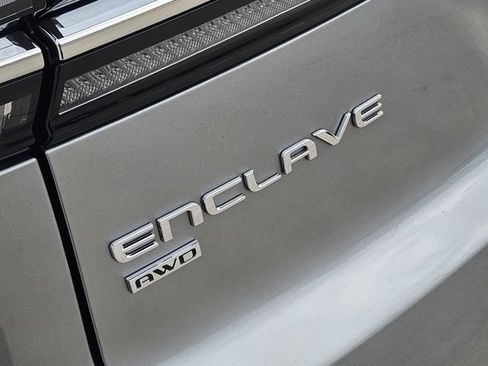 Used 2025 Buick Enclave Avenir AWD/4WD image 11