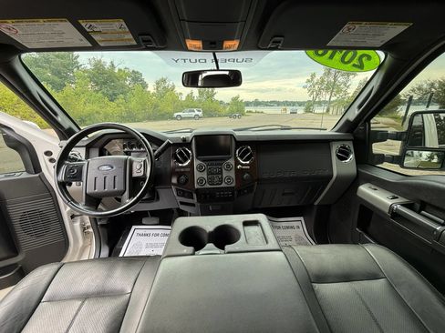 Used 2016 Ford F350 Lariat w/ Lariat Interior Package AWD/4WD image 16