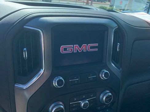 Used 2021 GMC Sierra 3500 Denali w/ Denali Ultimate Package AWD/4WD image 25