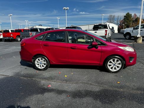 Used 2011 Ford Fiesta SE w/ 202A Rapid Spec Order Code image 21