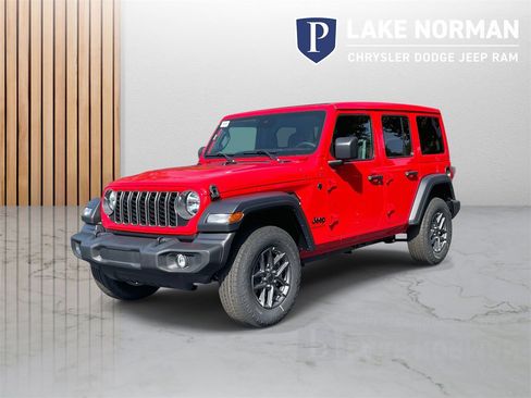 New 2025 Jeep Wrangler Sport S image 4