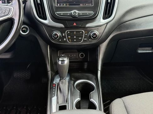 Used 2020 Chevrolet Equinox LT w/ Driver Convenience Package FWD image 14