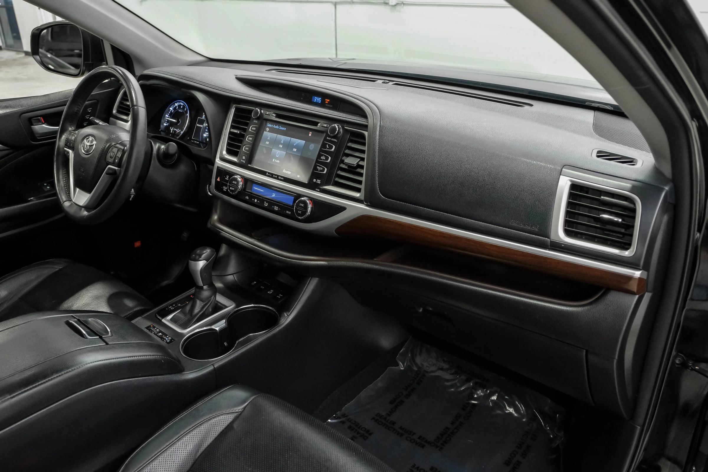 Used 2016 Toyota Highlander Limited Platinum AWD/4WD image 11