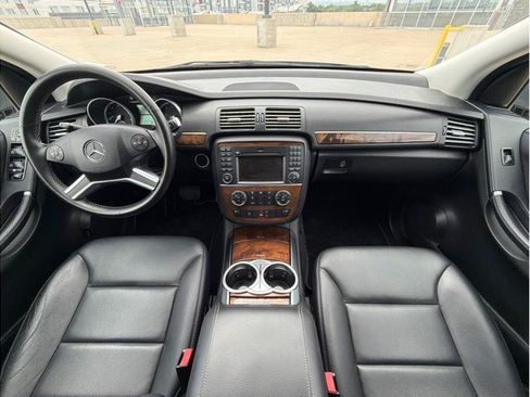 Used 2011 Mercedes-Benz R 350 BlueTEC 4MATIC image 16