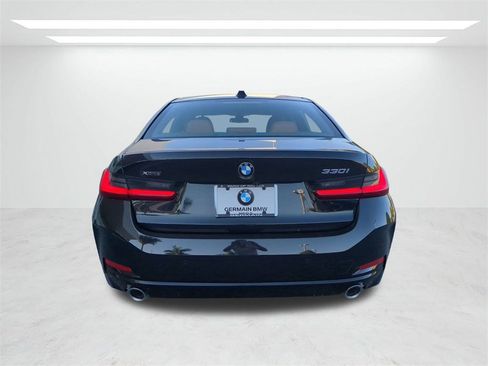 New 2025 BMW 330i xDrive Sedan w/ Premium Package image 5