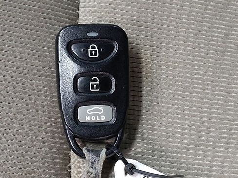 Used 2018 Hyundai Elantra SEL w/ Cargo Package FWD image 32
