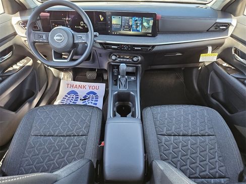 New 2026 Nissan Kicks SV image 7