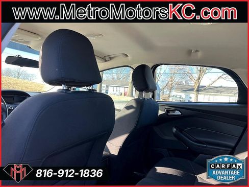 Used 2016 Ford Focus SE image 32
