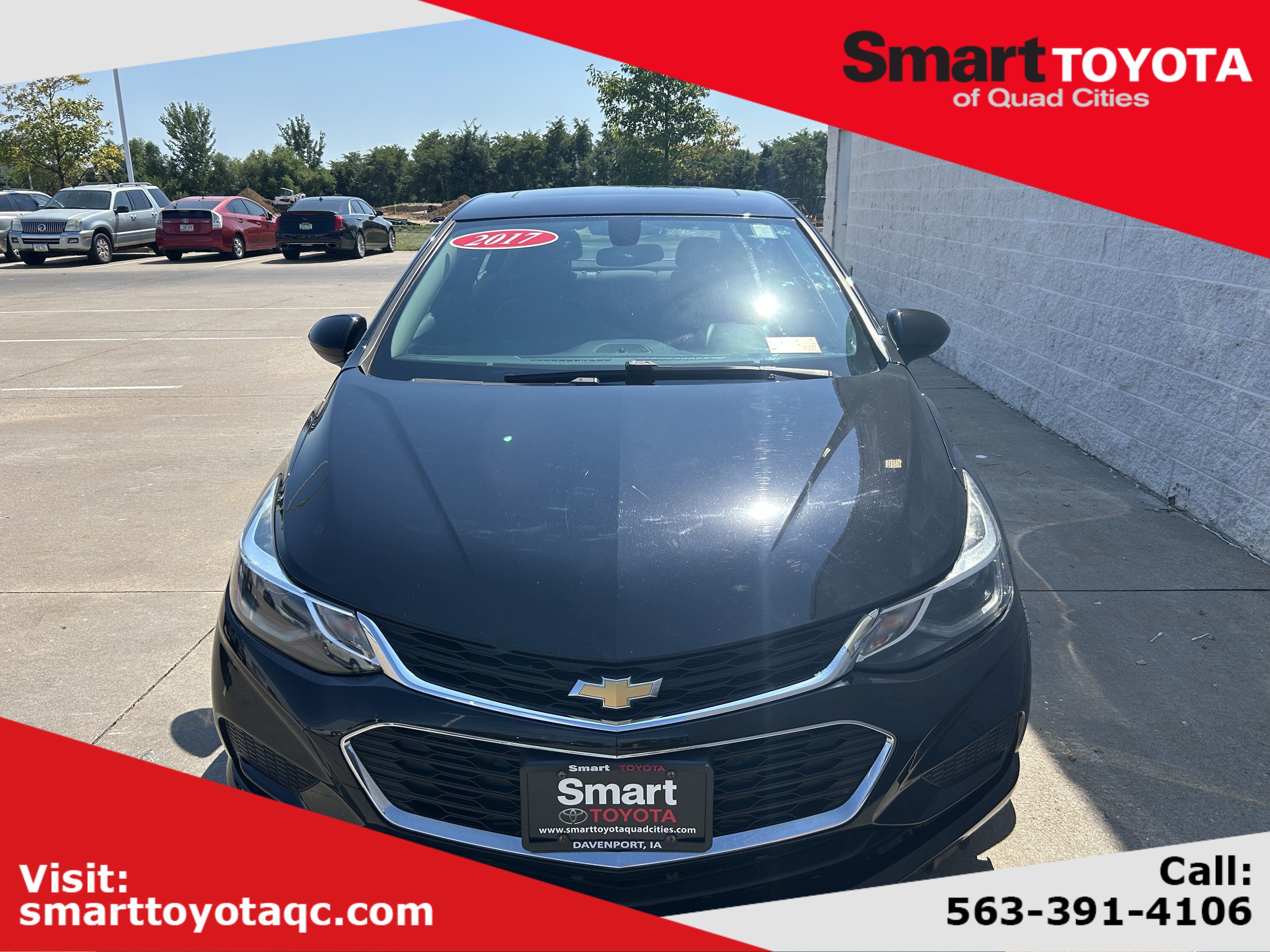 Used 2017 Chevrolet Cruze LT w/ Sun And Sound Package FWD image 1