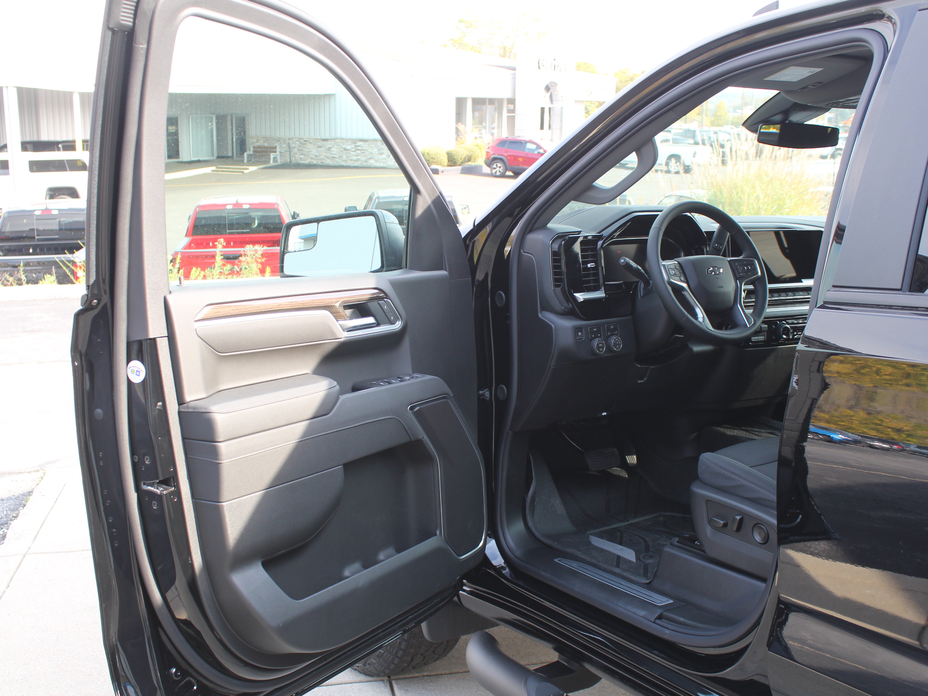 New 2026 Chevrolet Silverado 1500 RST w/ RST Select Package AWD/4WD image 10