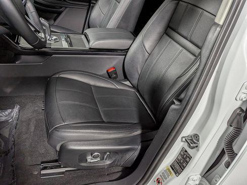 Used 2022 Land Rover Range Rover Evoque S image 17