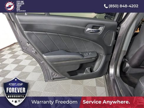 Used 2022 Dodge Charger SRT Hellcat w/ Harman/Kardon Audio Group RWD image 27