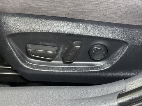 Used 2022 Toyota Camry LE image 22