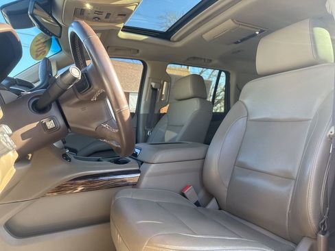 Used 2017 GMC Yukon SLT w/ Open Road Package image 17