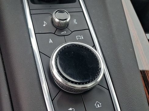 Used 2022 Cadillac Escalade Premium Luxury w/ Performance Package RWD image 25