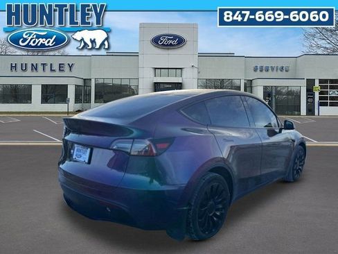 Used 2023 Tesla Model Y Long Range AWD/4WD image 4
