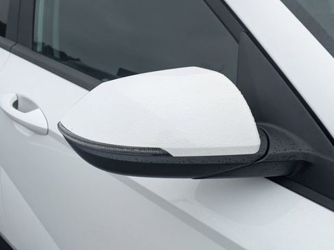 Used 2025 Hyundai Kona SEL FWD image 10