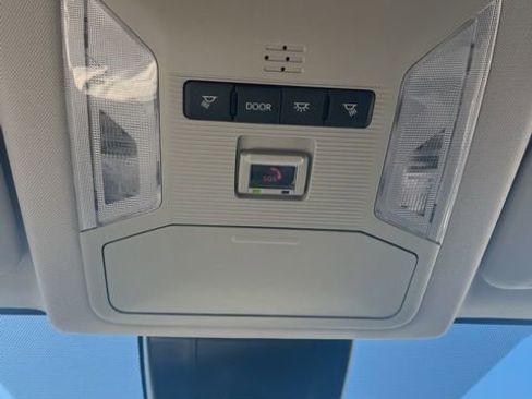 Used 2025 Toyota RAV4 LE image 44