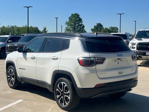 Used 2022 Jeep Compass Limited AWD/4WD image 9