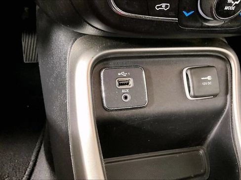 Used 2019 Jeep Compass Latitude FWD image 13