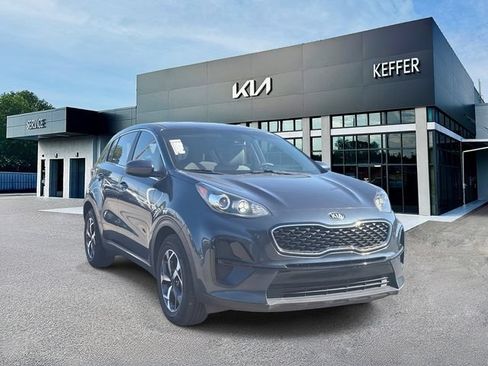 Certified 2022 Kia Sportage LX FWD image 2