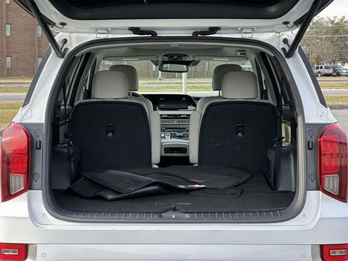 Used 2022 Hyundai Palisade Limited image 12