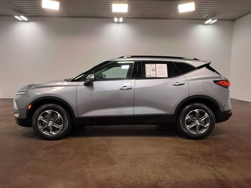 Used 2024 Chevrolet Blazer LT w/ Convenience Package FWD image 6
