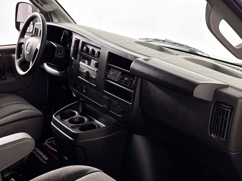 Used 2024 GMC Savana 2500 Work Van w/ Driver Convenience Package image 25