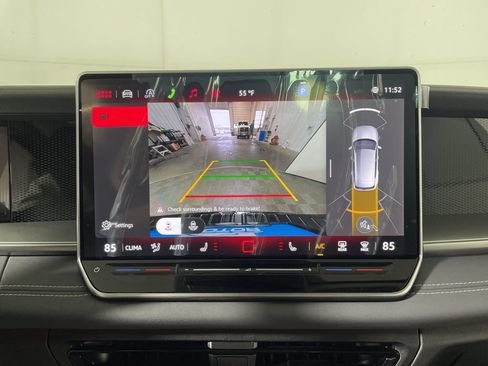 New 2026 Volkswagen Tiguan SE AWD/4WD image 16