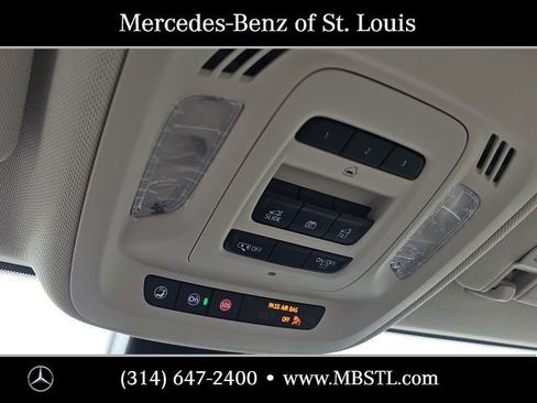 Used 2023 Buick Envision Avenir image 31