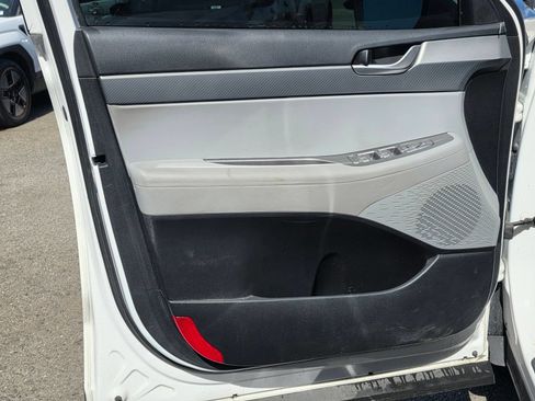 Used 2021 Hyundai Palisade SEL w/ Winter Package FWD image 17