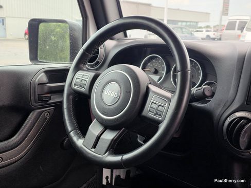 Used 2016 Jeep Wrangler Unlimited Sport w/ Connectivity Group AWD/4WD image 21