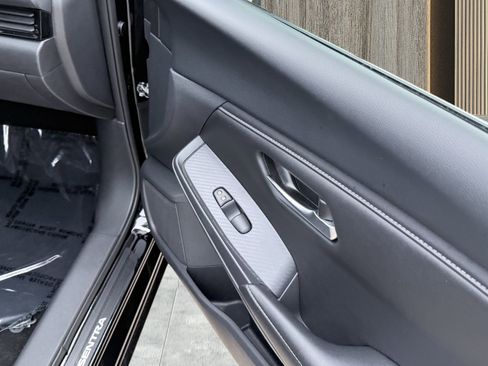 Used 2025 Nissan Sentra SV w/ Trunk Package FWD image 37