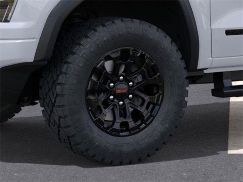 New 2026 GMC Canyon Elevation w/ LPO, Black Badging Package image 9