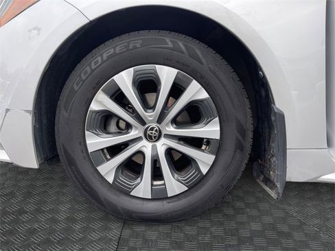 Used 2020 Toyota Corolla LE image 14