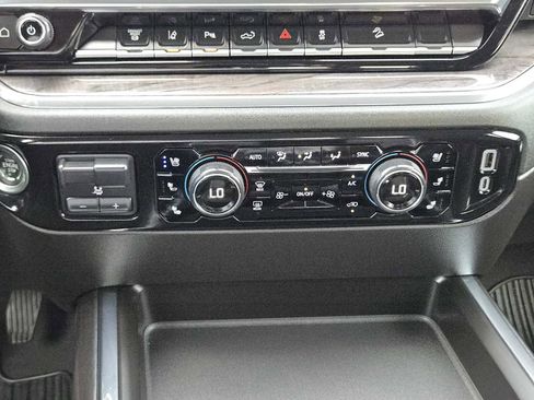 Certified 2024 Chevrolet Silverado 2500 LTZ w/ LTZ Plus Package AWD/4WD image 20