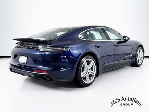 Used 2022 Porsche Panamera 4 Platinum Edition AWD/4WD image 7