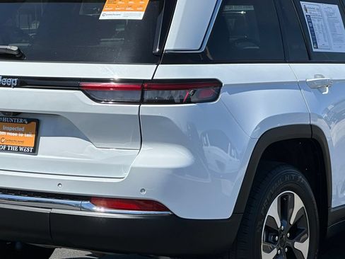 Used 2024 Jeep Grand Cherokee Limited 4xe AWD/4WD image 8